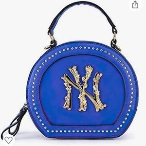 NY HANDBAG/SHOULDER BAG with studs